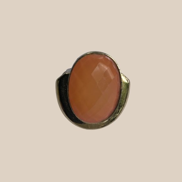 Statement Ring Tangerine Acrylic Oval Stone Ornate Gold Tone Ring - Picture 3 of 8